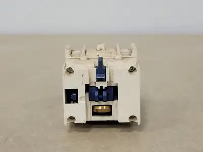 USED TELEMECANIQUE LADS2