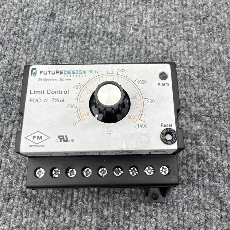 Used Future Design Controls FDC-7L-Z259 Temperature Controls California US | Davliegogo LLC #1706585