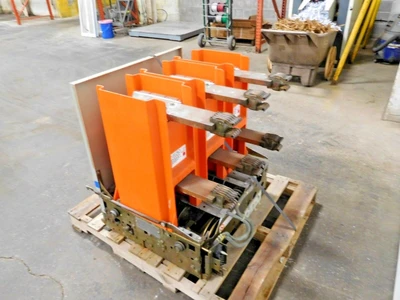 Used GE VB 7.2-500-3 Circuit Breakers Ohio US | Equipment Recovery Corp. #1330902