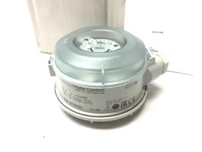 New | in-Stock HUBA CONTROL RELATIVE OR DIFFERENTIAL PRESSURE SWITCH 0.4...4INCHH2O Pressure Switches | Maverick Industrial Sales #1112188