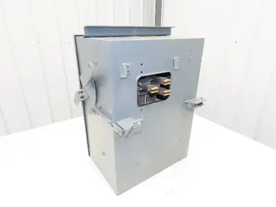 Square D PQ3620 I-Line Busway Plug-In Fusible Disconnect Box 200 Amp 3P 3W 600V