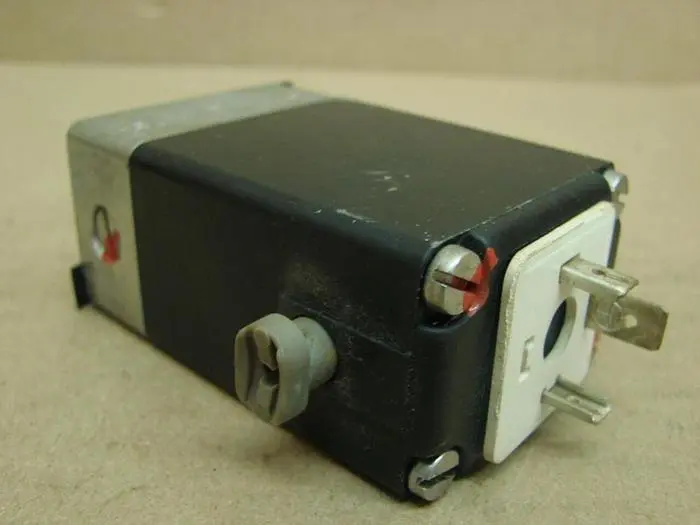 Used BURKERT EASY FLUID CONTROL SYS 331-E-1/8-F-SS-MAN Valves/Fittings Michigan US | Ideal Machinery #598485