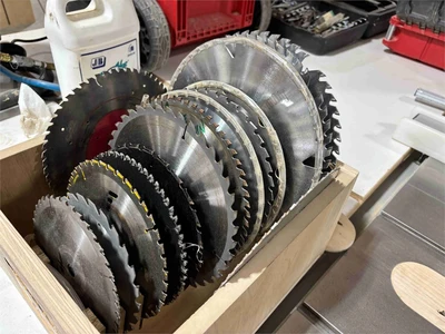 Used _UNKNOWN_ _UNKNOWN_ Saw Blades Colorado US | MachineryMax #1518820
