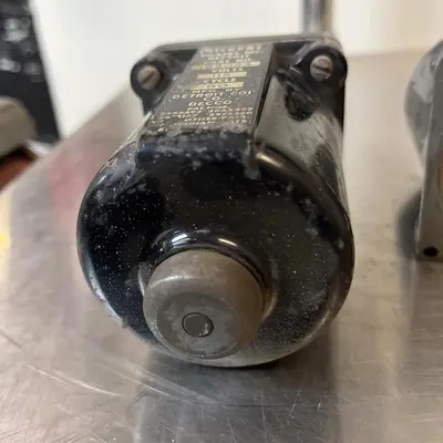 Used VICKERS 195053 Solenoid Valves Ohio US | Surplus Asset Holdings #1578772