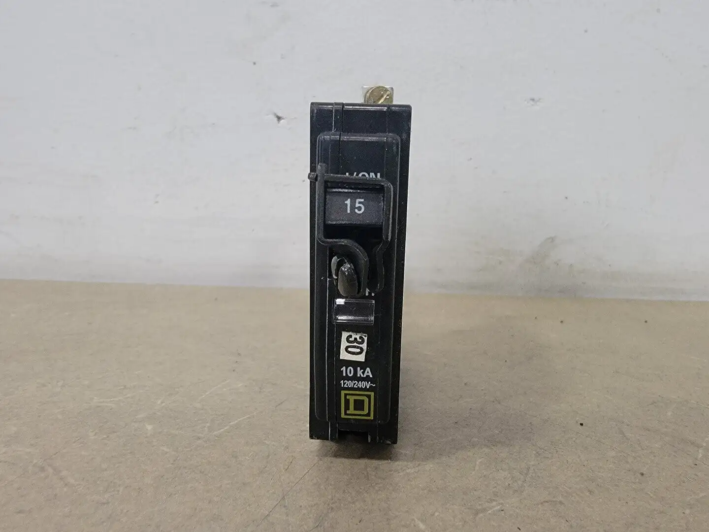 USED SQUARE D QO115