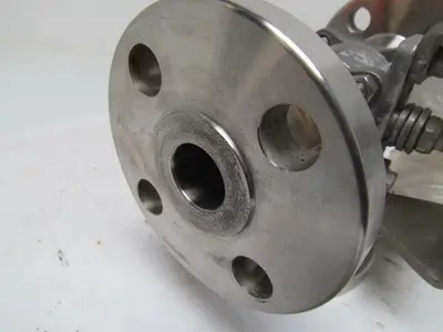 PBM DPH-E5M-L10-02A 1" Stainless Steel 3-Way Flanged Valve w/Actuator Bracket