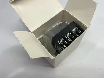 USED ALLEN-BRADLEY SER. A FUSE BLOCK CONTROL CIRCUIT KIT, REJECTION TYPE