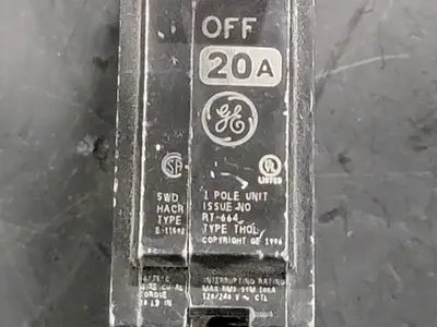 Used GENERAL ELECTRIC THQL1120 Switchgears British Columbia CA | Lenmark #241393