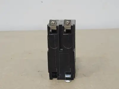 USED SQUARE D QOB230
