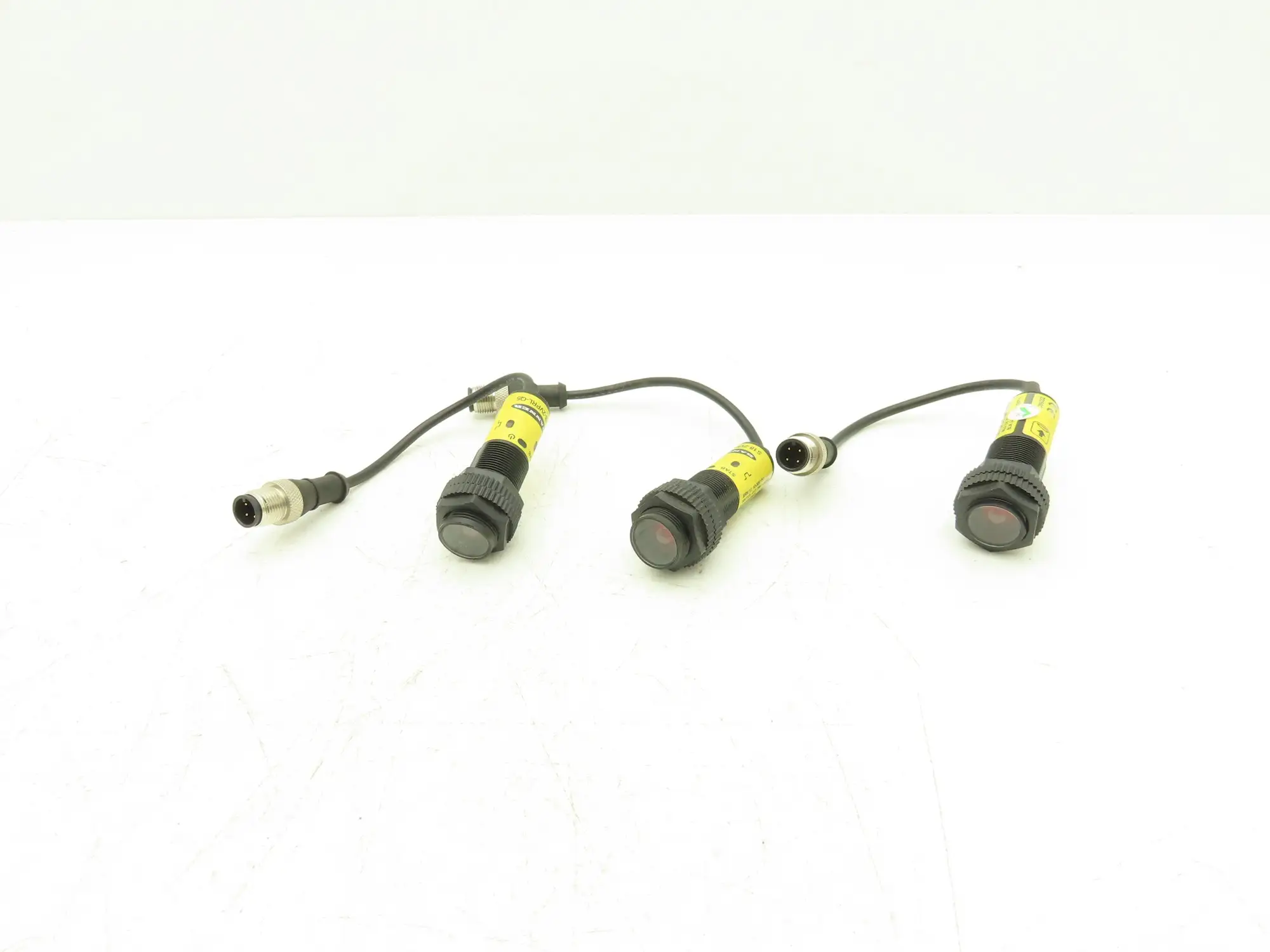 Banner S18-2VPRL-Q5 Photoeye Sensor Receiver 18mm 10-30VDC  Lot of 3