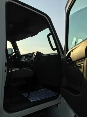 Used 2021 INTERNATIONAL MV607 Box trucks Florida US | Truck and Van Outlet #1509199