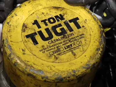 Chain Hoists / Lifting Equipment