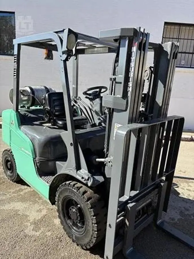 USED 2018 MITSUBISHI FG25N