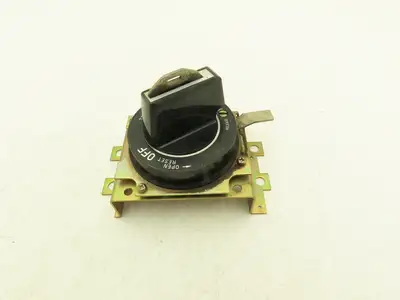 Fuji Electric N-13A-Q-00905 Rotary Operating Handle Breaker Switch Lot of 3