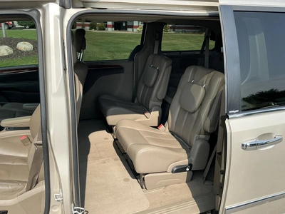 Used 2014 CHRYSLER TOWN & COUNTRY Vans Michigan US | Miedema Asset Management Group #1337323