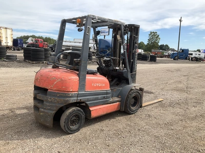 Used TOYOTA 42-6FGU25 Internal Combustion Forklifts: Pneumatic Tire Michigan US | Miedema Asset Management Group #1461582