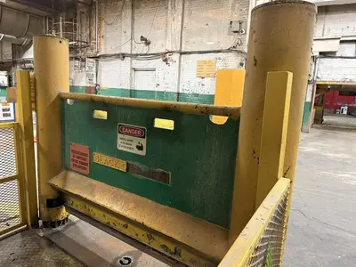 USED BLACK CLAWSON ROLL SPLITTER