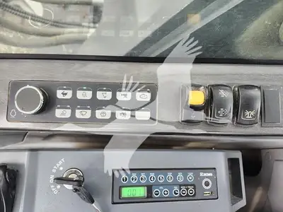 USED 2020 XCMG XE360U