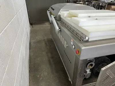 USED XTRAVAC PACKAGING MACHINES 860A