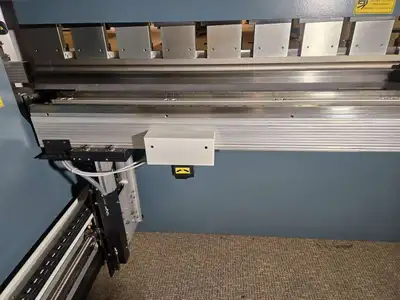 2022 DURMA ADS 30100 Press Brakes | Midstate Machinery (8)