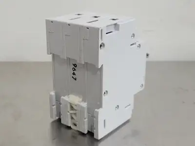 USED ALLEN-BRADLEY 1492-CB3 G070