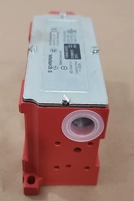 NEW Schmersal TKM/90