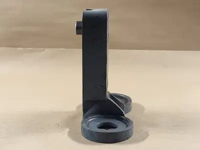 Front Engine Mounts F8L413