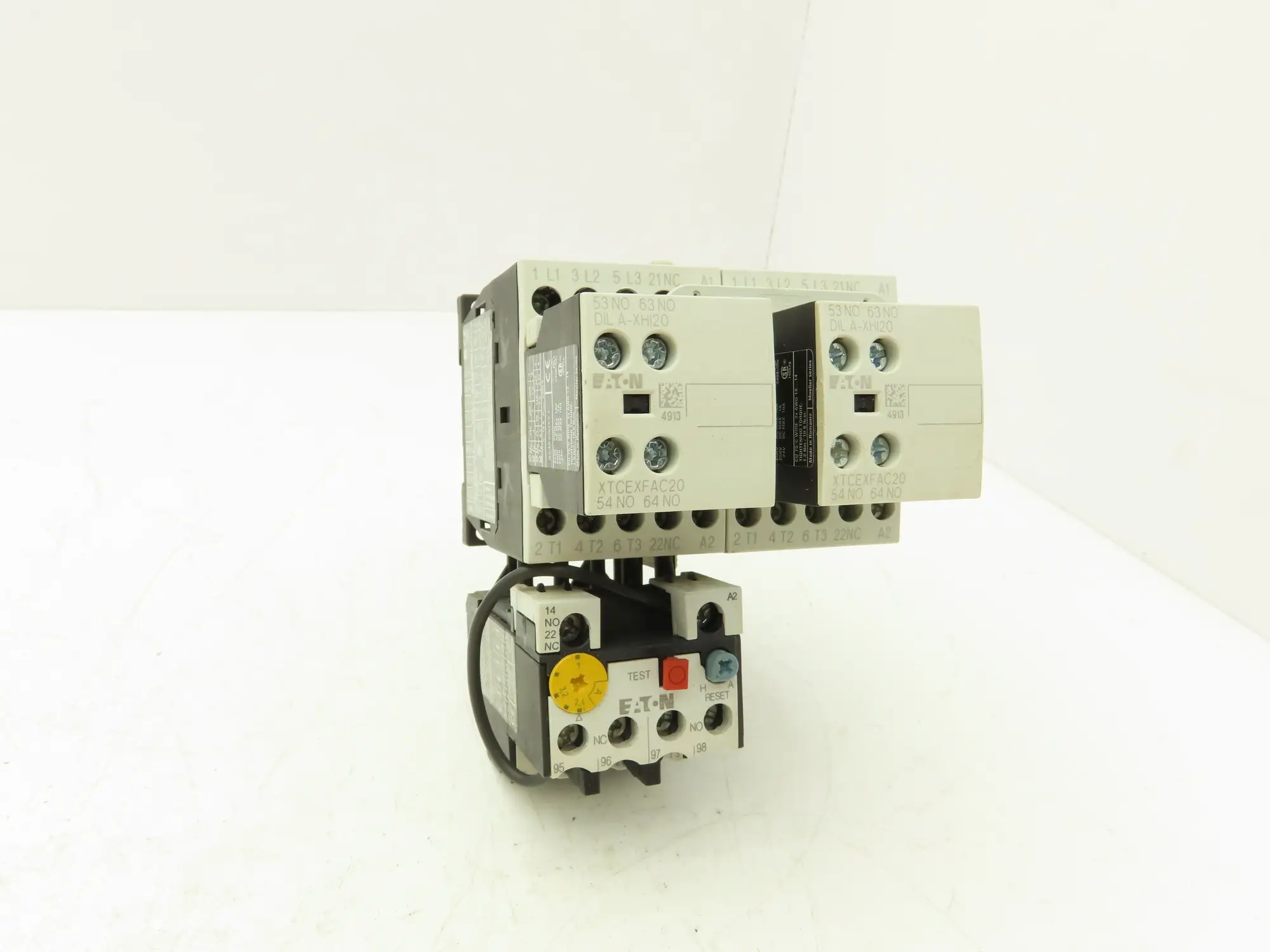 Eaton XTOB004BC1 Overload Relay Reversing Contactor 2.4-4A