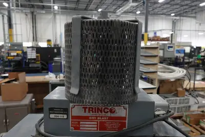 Trinco 20/88 ST Tumble Blaster Sandblasting Cabinet with Stand