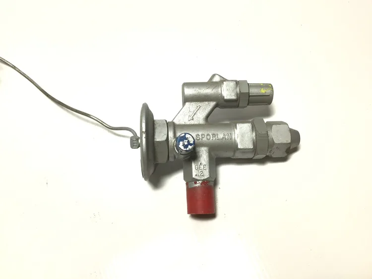 Used SPORLAN 🔧 CEE 2 GP MODEL: DESIGNED FOR MEDIUM TO LOW-TEMPERATURE APPLICATIONS, ENSURING STABLE OPERATION. Valves/Fittings | Moses B Glick #993700