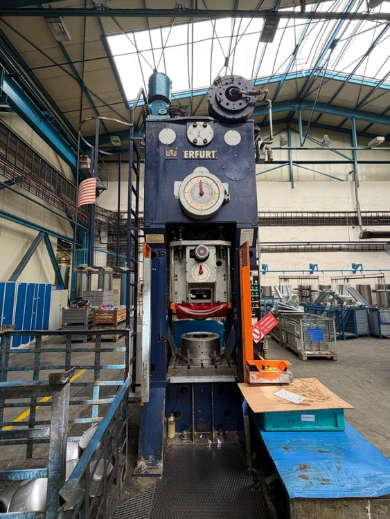 Used _UNKNOWN_ _UNKNOWN_ Drawing Presses BG | TBS Machines #1402888