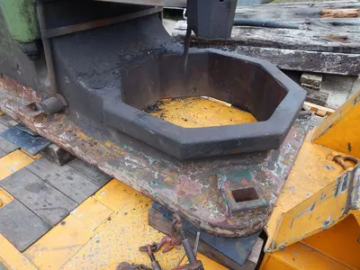 USED BÊCHÉ FORGING HAMMER 2040 KGM