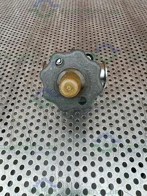 USED ITT PURE FLO 316L STAINLESS STEEL  DIAPHRAGM VALVE W/ 1" SANITARY FITTING