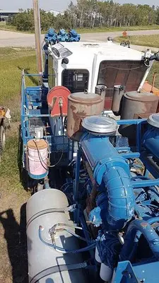 USED 1997 PEERLESS BAKER HUGHES HYDRA FRAC BLENDER TRAILER