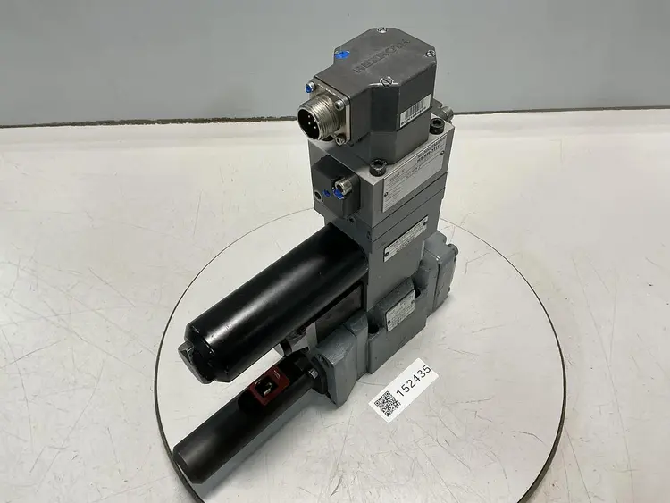 Used REXROTH 4WS2EM10-45/5B2ET315K8BM Valves/Fittings Michigan US | Ideal Machinery #883947
