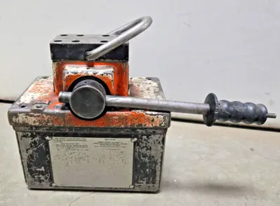 CM-3 Electromagnetic Lifting Magnet 2000 LBS Load Capacity