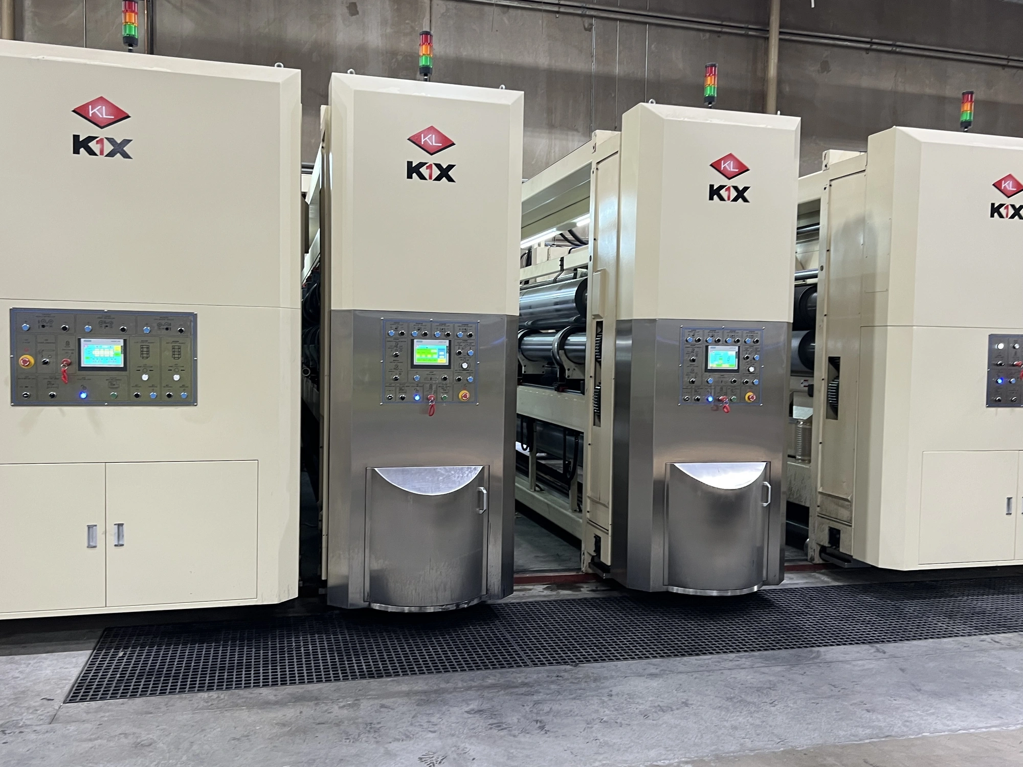 USED 2025 KL 86" X 210" KL MODEL K1X PRINTER SLOTTER