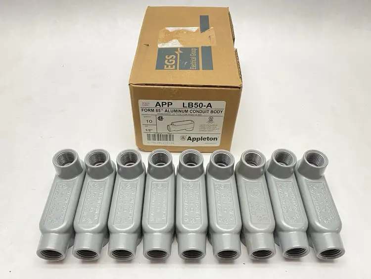 Used APPLETON ELECTRIC ALUMINUM LB-TYPE CONDUIT BODY 1/2" LOT OF 9 Electrical Fittings | Maverick Industrial Sales #1119584