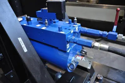 USED BOSCH REXROTH 300 / 150 / 150 TON
