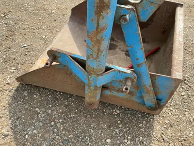 Used _UNKNOWN_ _UNKNOWN_ Earth Buckets Michigan US | Miedema Asset Management Group #1296350