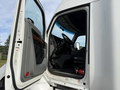 Used 2022 KENWORTH T880 TRUCK TRACTOR Conventional trucks Michigan US | Miedema Asset Management Group #1709428