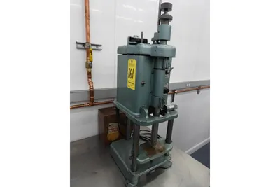 Used _UNKNOWN_ _UNKNOWN_ Cylinder Boring Machines Michigan US | Thompson Auctioneers #1520906