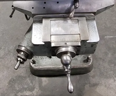 BRIDGEPORT Series 1 2 HP Mills, Vertical | Machinery Central (13)