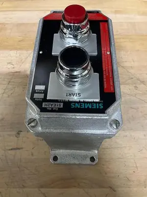 Siemens Hazardous Location Control Station with 2 push buttons PN 51C201H