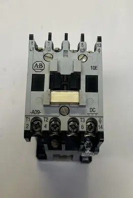 USED ALLEN-BRADLEY 100-A09NZ*3