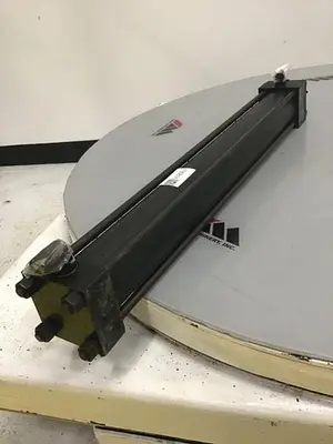 USED HYDRO LINE N5B-2.5X23