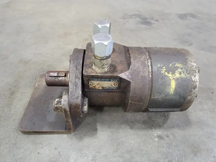 Used CHAR-LYN 103-1032-008 Parts (Hydraulics and Pneumatics) British Columbia CA | Lenmark #266311