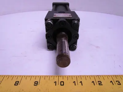 Hennells NC5-C-NC Pneumatic Air Cylinder 1-1/2" Bore 3" Stroke 1.5x3" 250 PSI