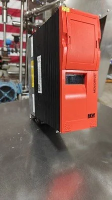 USED SEW SEW-EURODRIVE MDS60A0040-5A3-4-00 MOVIDRIVE MDX60A0040-5A3-4-00