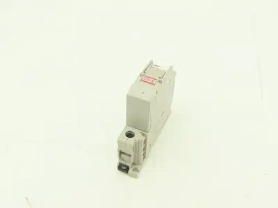 IDEC NC1V-1100 5 Amp Circuit Protector 1 Pole A Curve 250VAC/65VDC Lot of 7